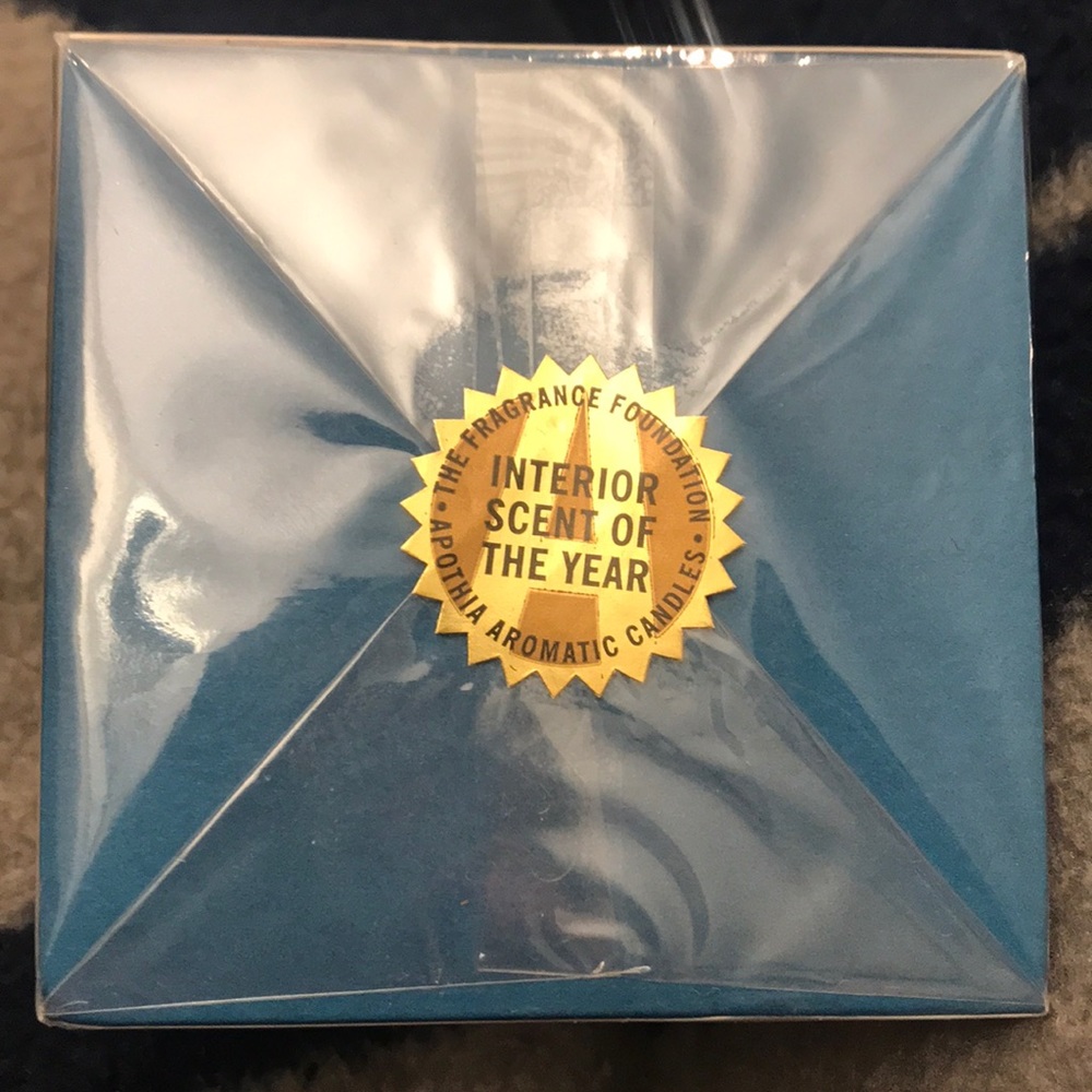 💜OFFERS💜 - BRAND NEW Apothia Los Angeles Candle!